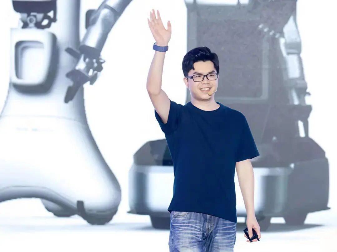 【天下成电人】彭志辉校友：人形智能赛道上的成电追光者