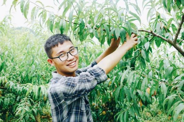 赵冰.jpg 赵冰.jpg