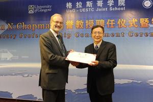 格拉斯哥大学副校长John Newton Chapman受聘我校名誉教授