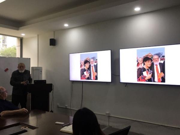 生命学院举行外籍专家赴京参加国庆活动的分享交流会