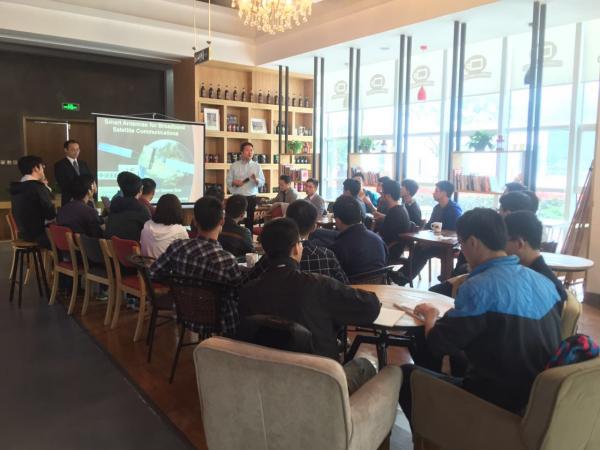 英国肯特大学教授高式昌做客“学者论坛”