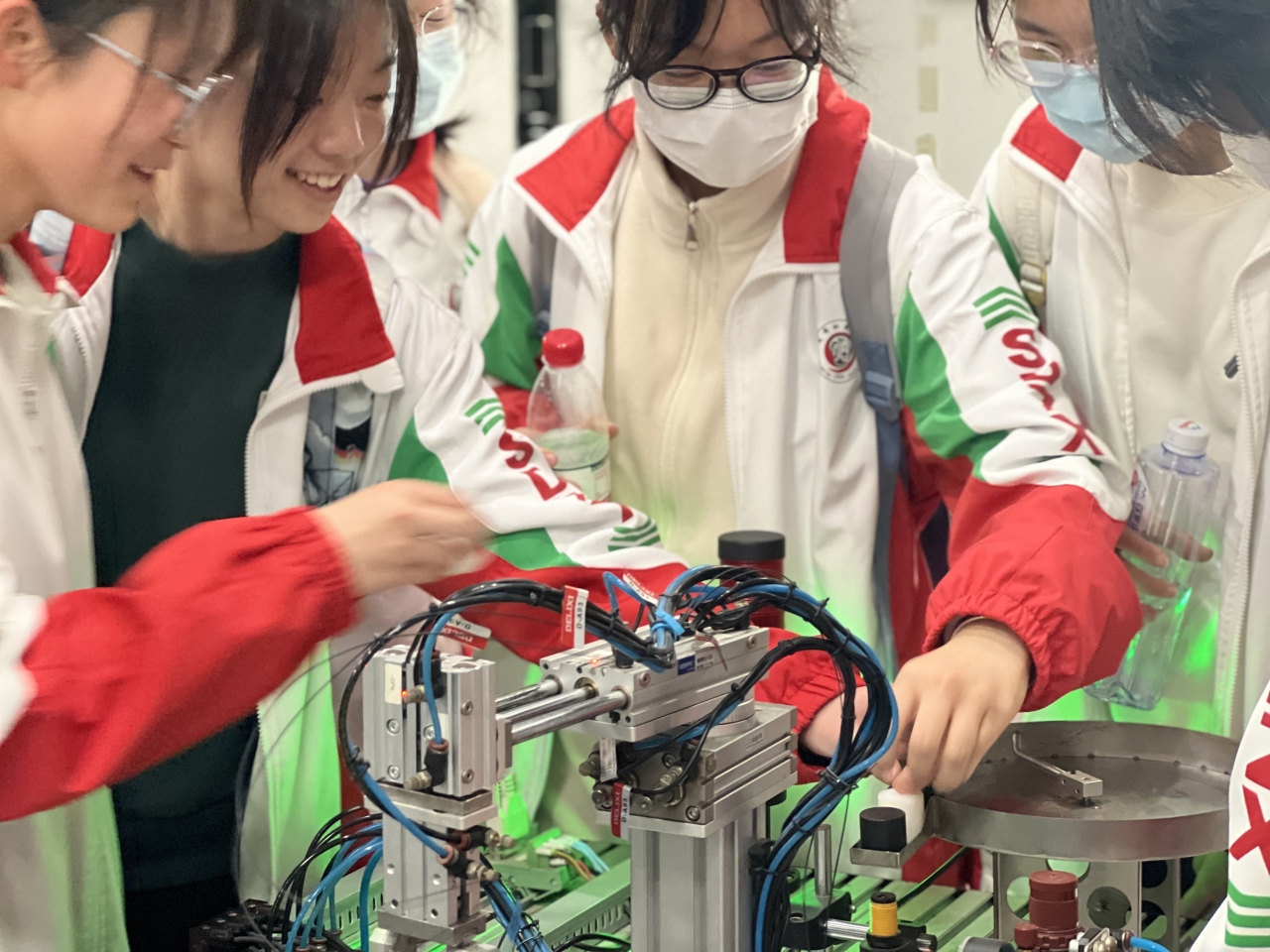 机电8.jpg cfd336b237574d01cfa1644c722bc582_ea9c7.j