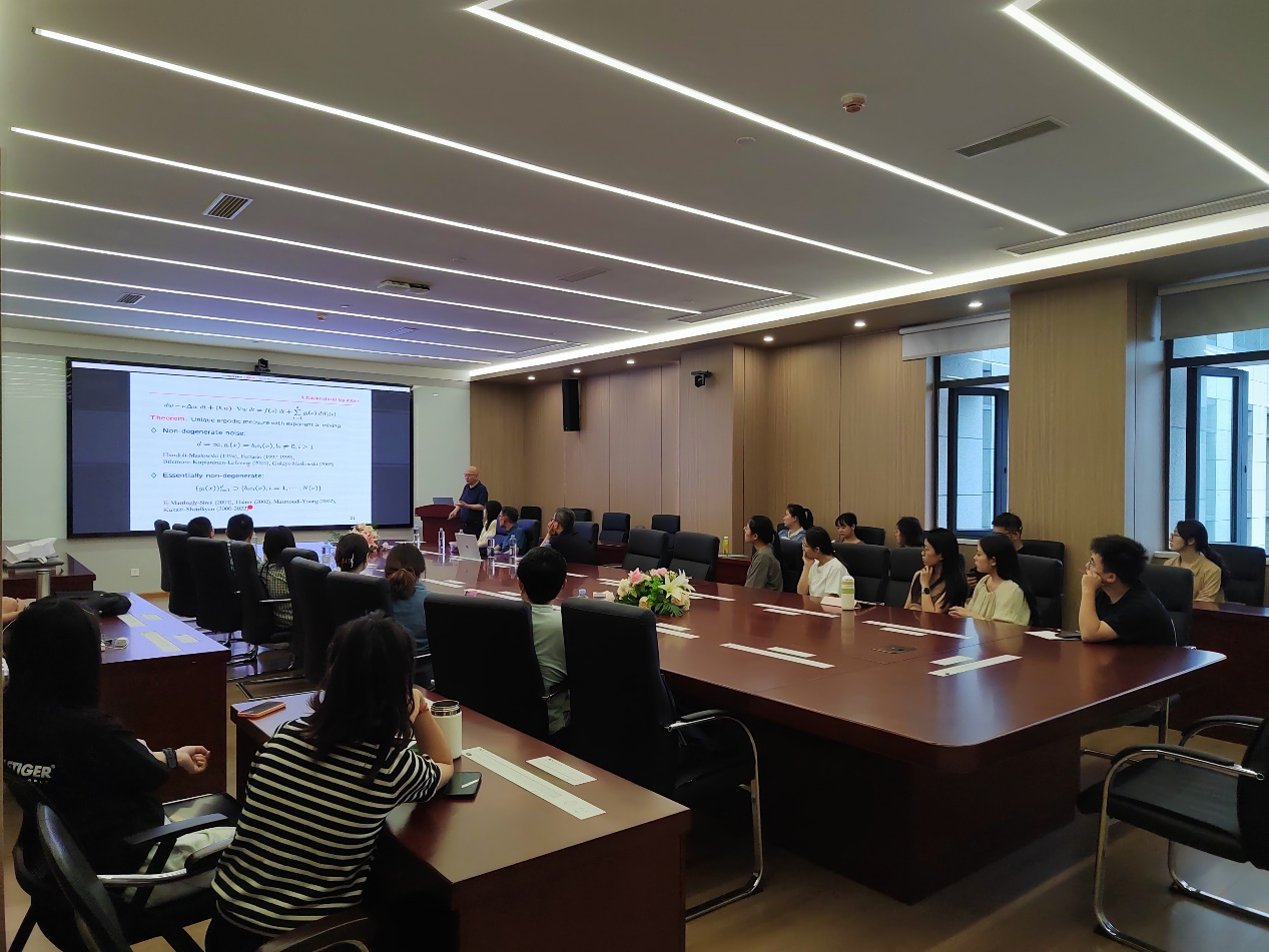 四川大学吕克宁教授做客学者论坛