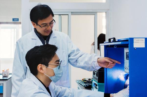 团队-2.jpg 团队-2.jpg