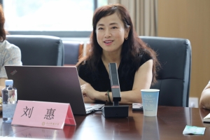 刘惠教授做客“辅导员赋能学堂” 谈“看见·照亮——做学生成长路上温暖同行者”