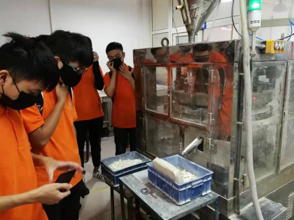 IMG_5692.JPG d1b703052f86465f20812329f370b3dd.jpg