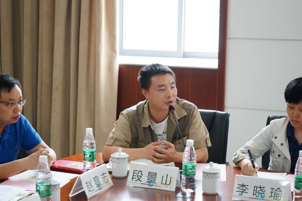 jiaos0004.JPG d1ec754b0563fce2d5c654c5d9f7fbab.jpg