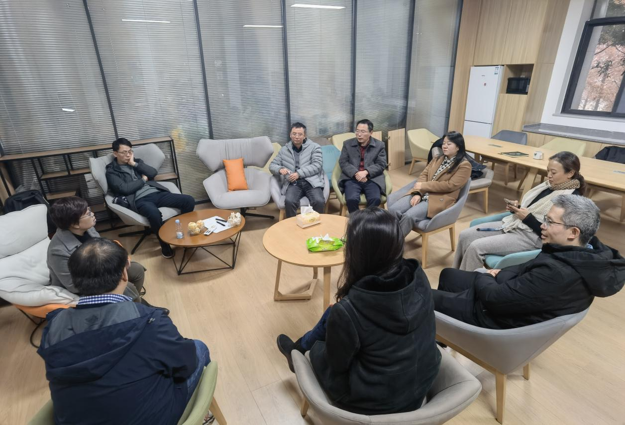 英才学院联合马院举行2024级“思想道德与法治”课程结课辩论赛