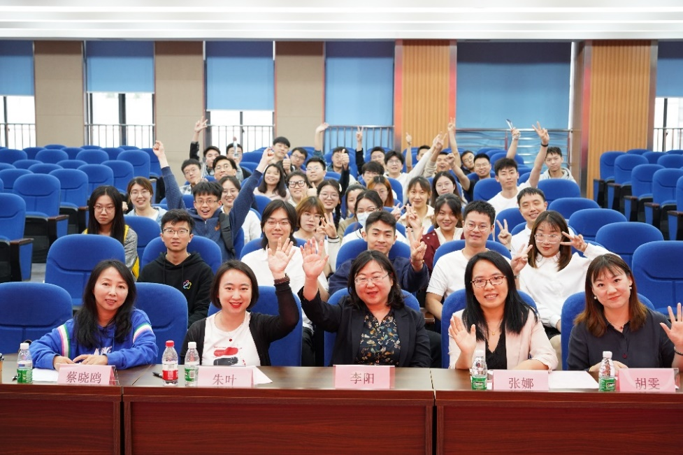 我校研究生第四届“声动成电”主题朗诵比赛圆满落幕