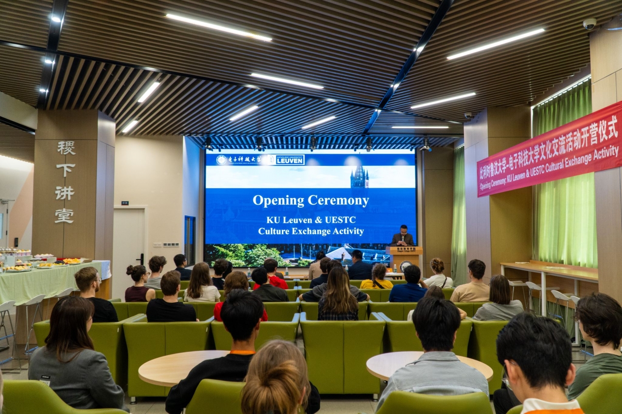 52D1AF9D88901FCF6D6AA35002C_E64D27CD_745