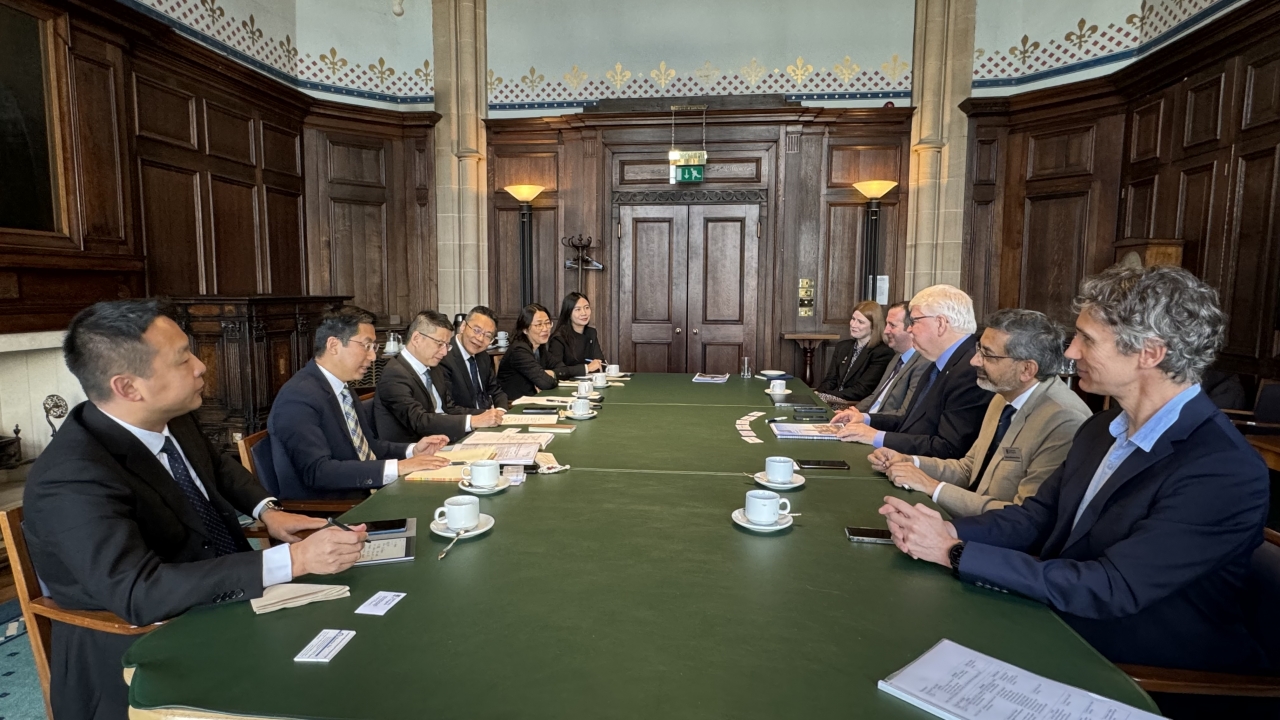 访问格拉斯哥大学1.jpg d5513b3e5bb0abc587942907c0733a46_30111.j