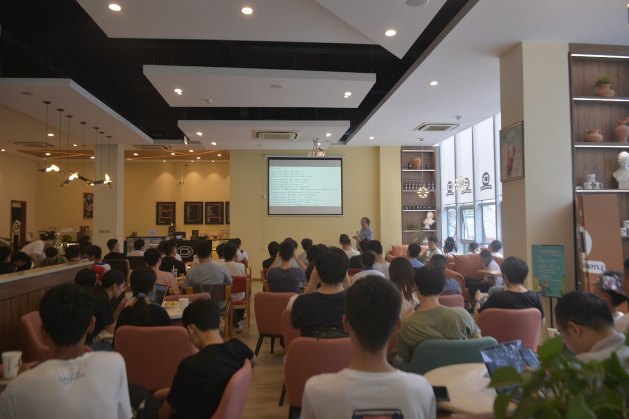 【成电下午茶】电子学院桥本研也教授和学子共话未来