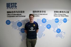 【国际学生风采】迈克：世界这么大，我想边走边学