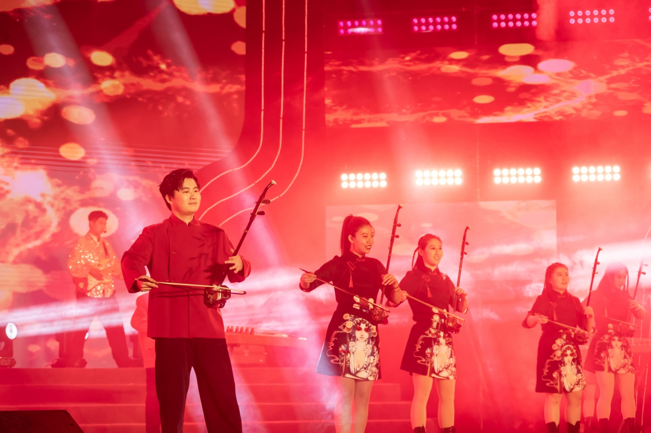 5 民乐《战马奔腾》-2.jpg