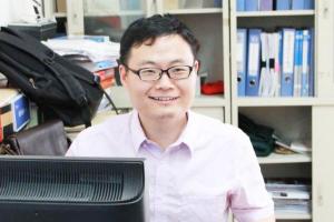 【启梦成电】锁利铭：“摇滚青年”让网络治理更“绿色”