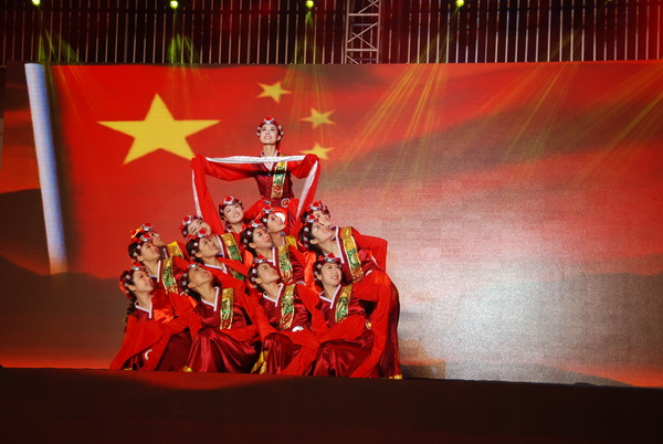 第十届继教之光、第三届银杏节大型文艺汇演举行