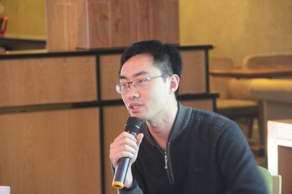 【成电下午茶】朱晓章博士与学子分享“鹰眼人生”