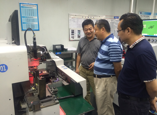 我校与重庆梁平县政府签订科技合作协议