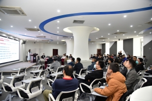 学校举行2022年度人才交流会