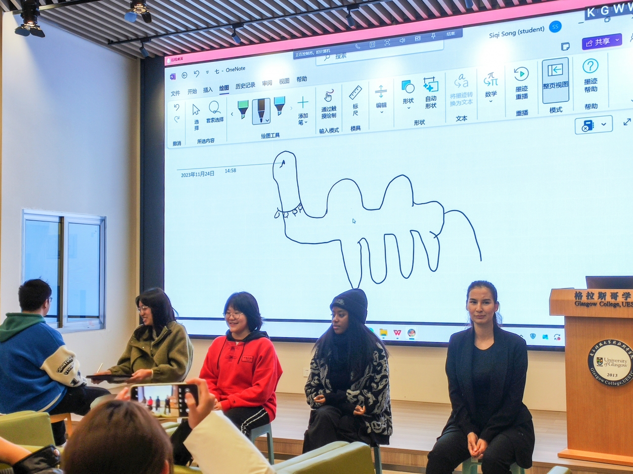 61E38F5D94235CF7E1E2DD46A92_88E855F7_2C3