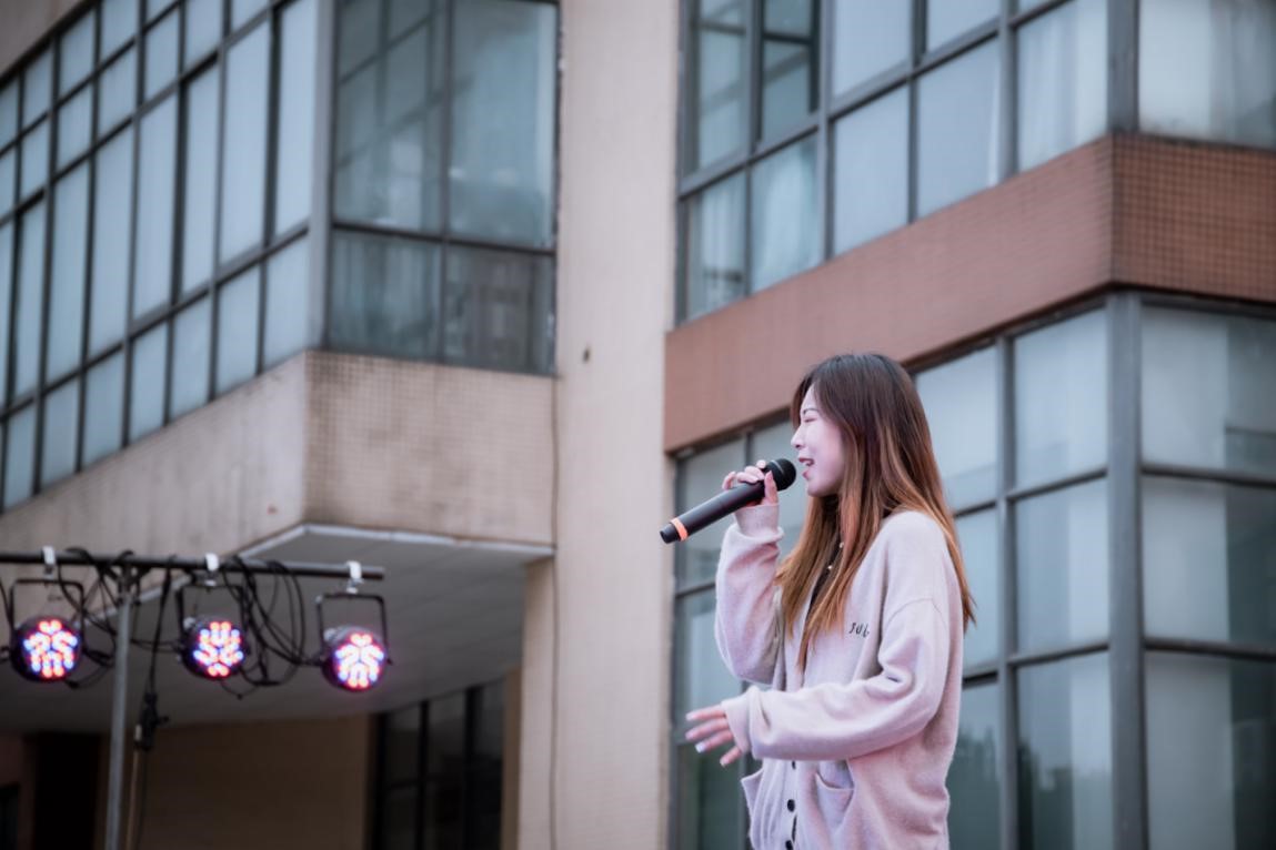 9.jpg da586daf4a73e9462b7fa25517e6efc8_c99b9.j