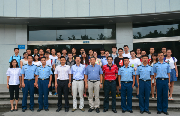 校领导与电工学院2016届毕业生代表交流座谈