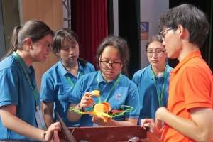 四川农村日报：康定高原少年“闯”进985高校，在科学营点亮科技梦想