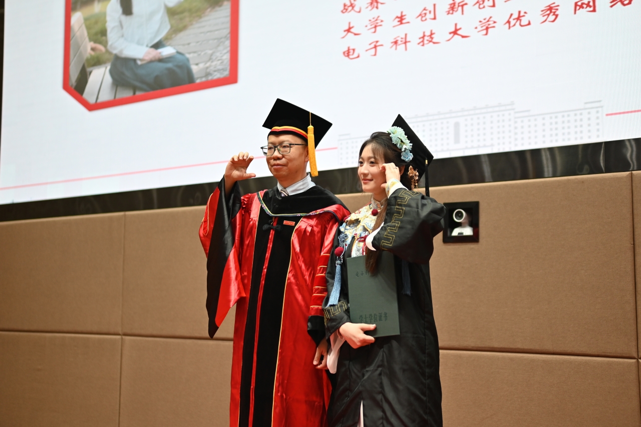 db07047011f9e6e538b3530608f1c4c9_7bff6.j