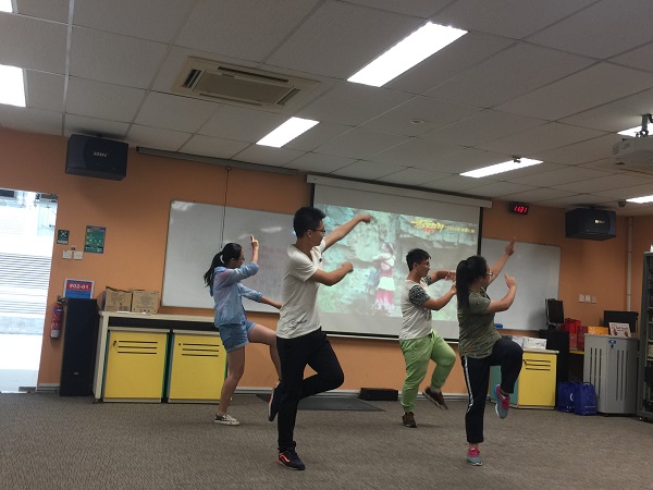 图11 结业典礼才艺展示.jpg db500c3e36e83619e3397648a4f295a6.jpg