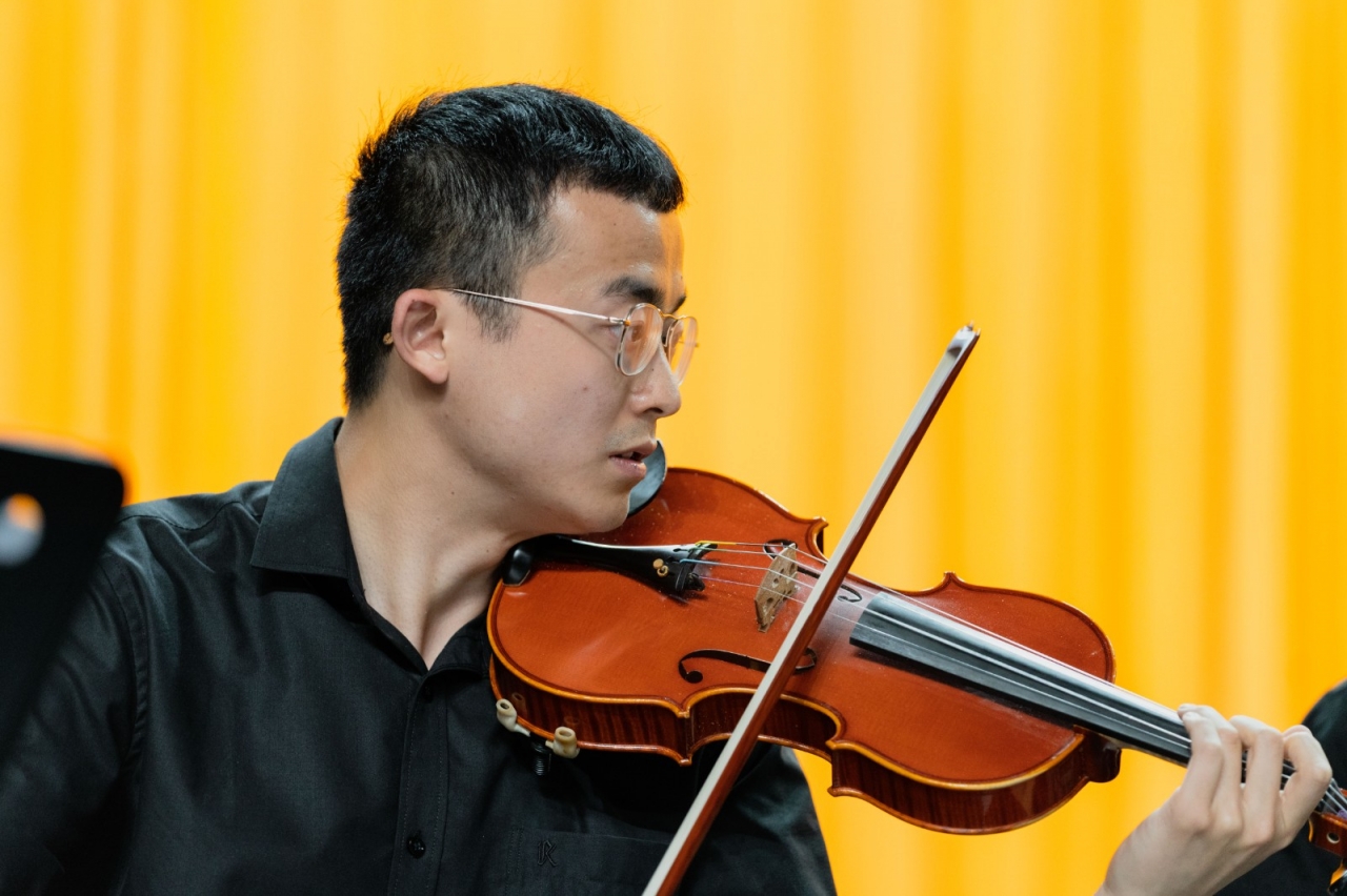 【党史学习教育】“礼赞百年·不忘初心”公益之行音乐会举行