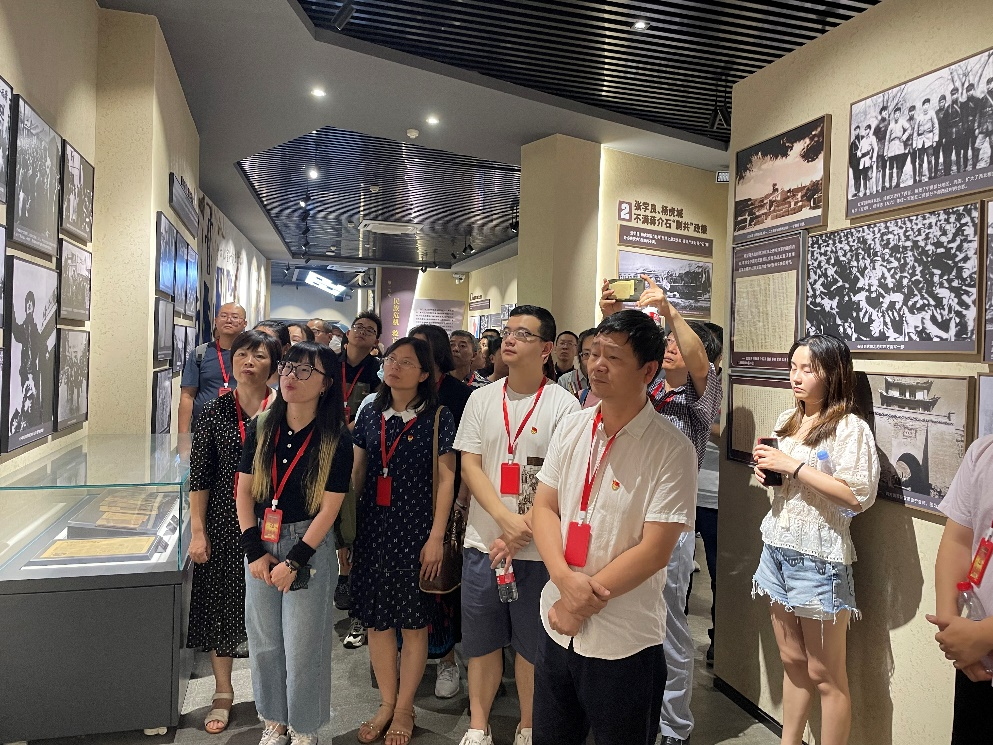 光电学院赴西安开展主题教育实地研学