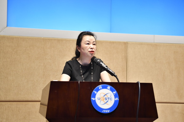 【思政聚焦】靳敏：落实思政会精神 建强学生党支部