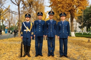 寝室四人同时选择入伍，曾经是同学，今后是战友！