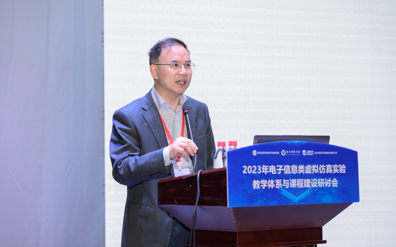 MEK_2895.jpg MEK_2895.jpg