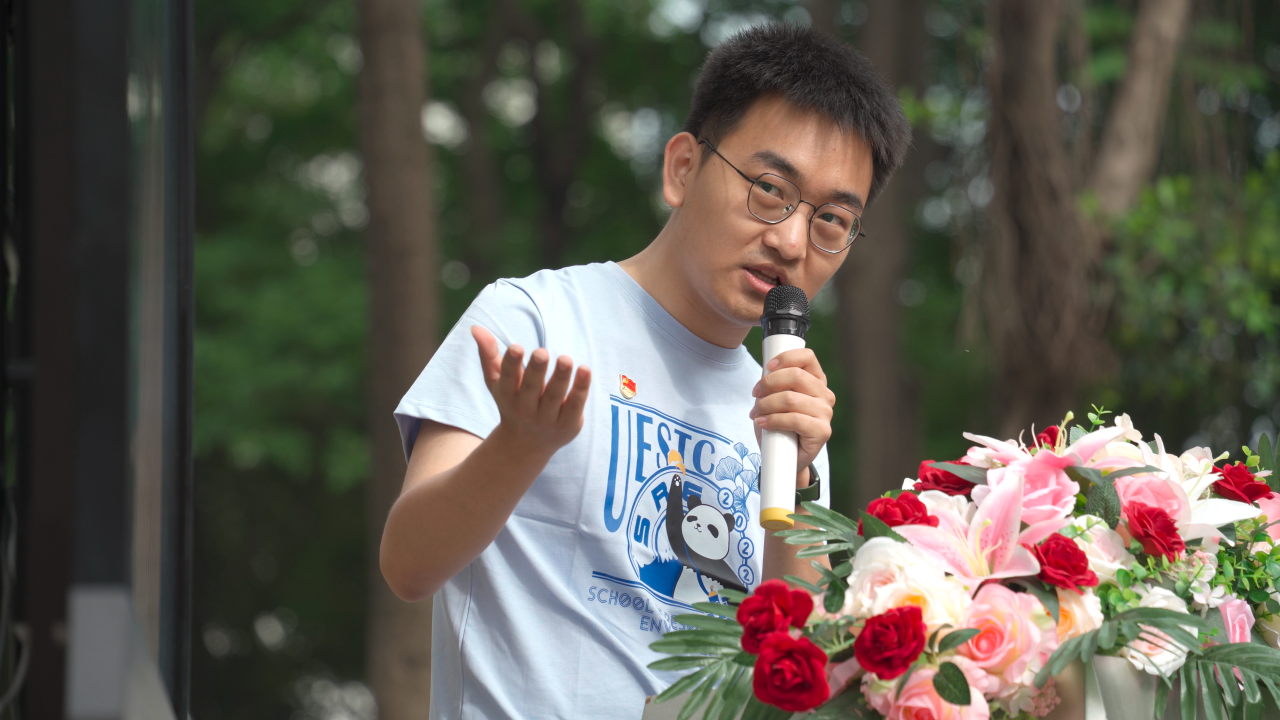 资环学院党委、学校西区科技园综合党委联合开展“世界地球日”主题党日活动