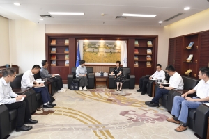 中宣部人权事务局调研组来校调研