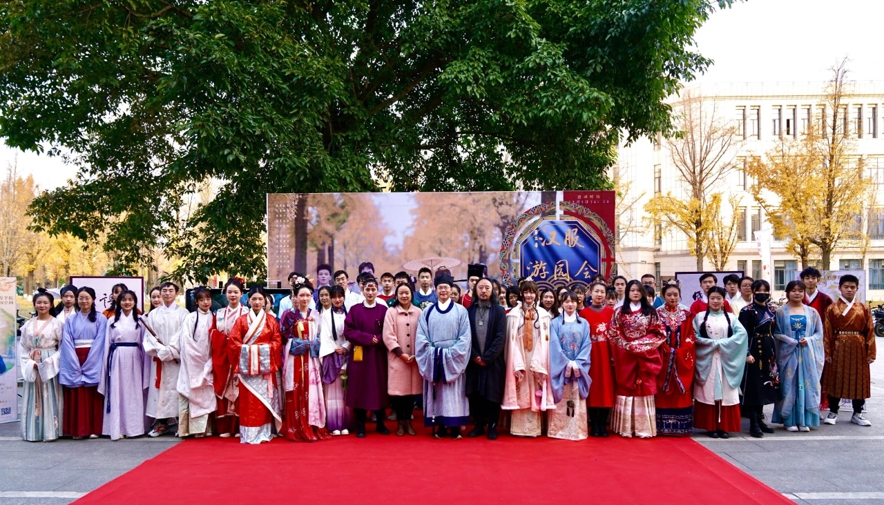 61e6f56b8fa14fdd28aa8dd96498195.jpg 61e6f56b8fa14fdd28aa8dd96498195.jpg