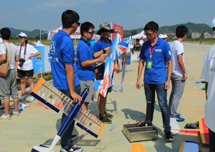 校航模队在科研类全国飞行器设计挑战赛中取得优异成绩