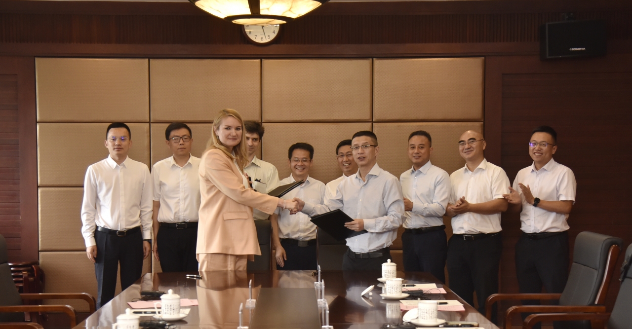 俄罗斯圣彼得堡国立电子技术大学代表团来校访问