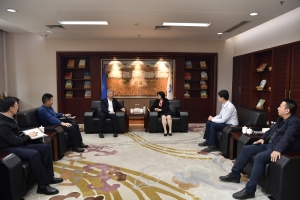 国家开放大学副校长范贤睿一行来校调研