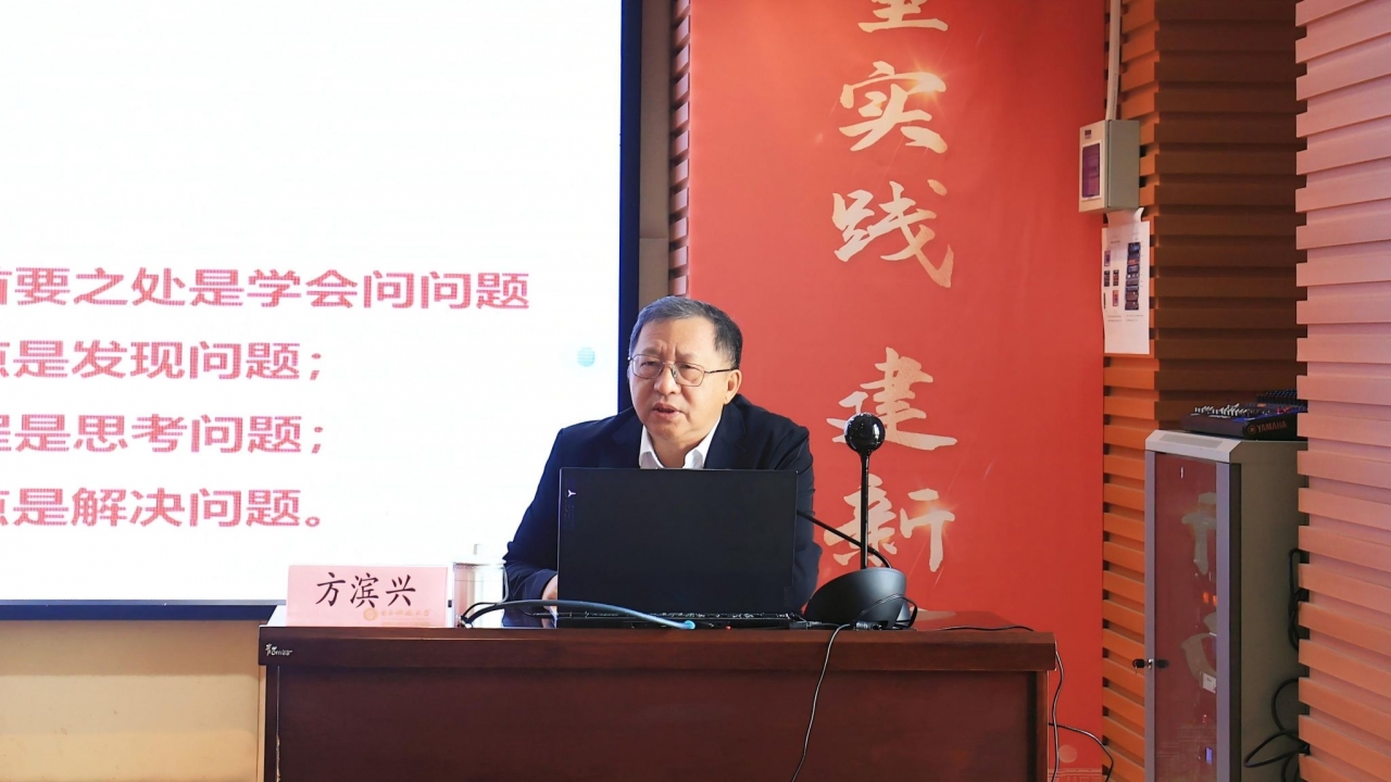 BDF6E03741E1E0B9A3D2367D5D2_589C2C7A_2D9