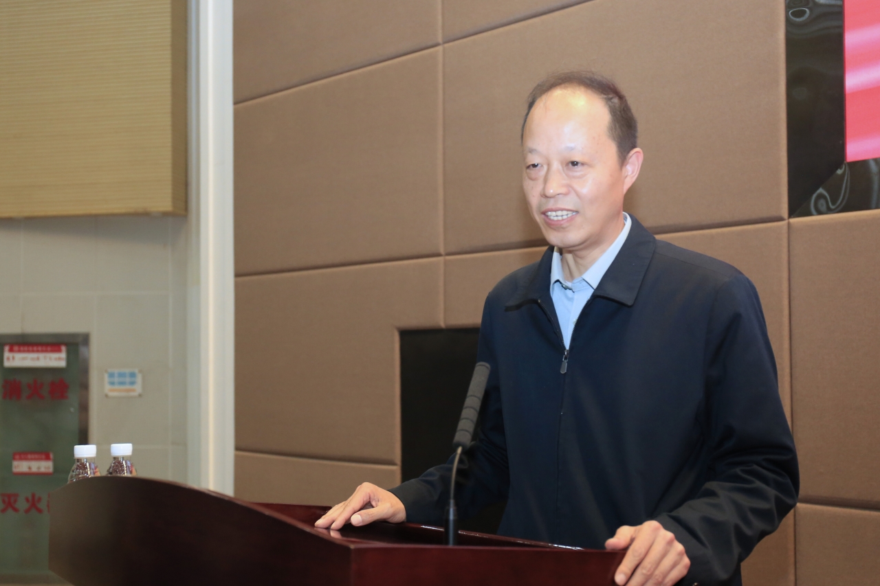 _M9A7811.jpg e343e26298a1536130b195eef584a0a9.jpg