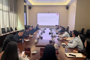 胡俊校长带队到深圳高研院调研