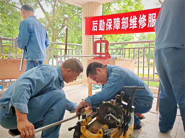 e45b3fdc8ac78b8d8cd089b0b1c7d7a4_5ec87.j