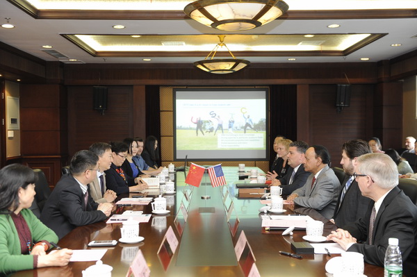 美国大学校长代表团来校访问