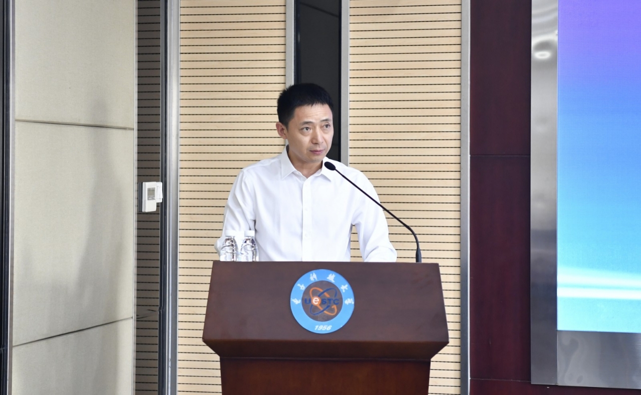 孔令讲2.JPG 孔令讲2.JPG