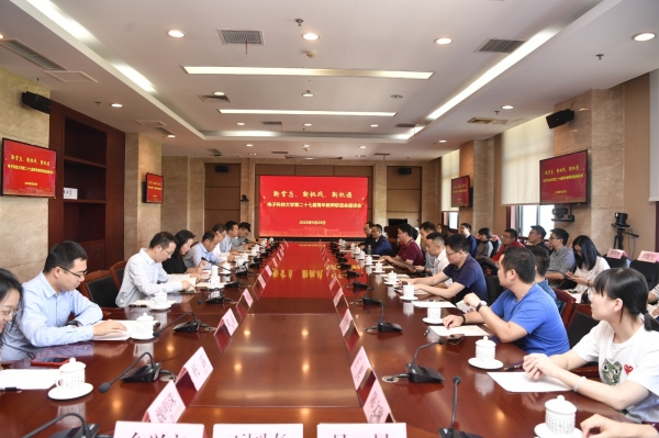 _ND57526.JPG e61b12f9dfe70785ebbacfe7f709a475.jpg