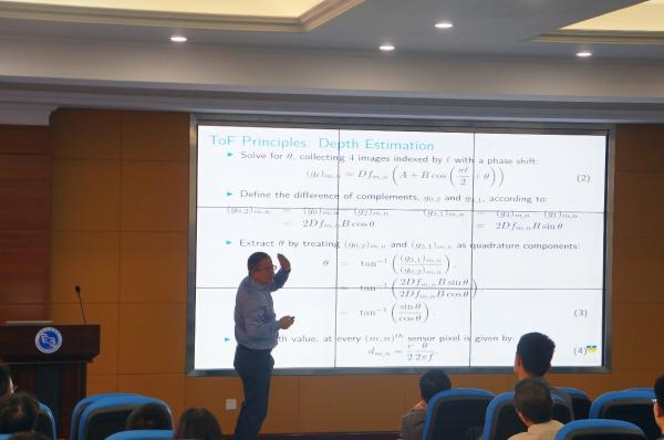 IEEE Fellow、特拉华大学Gonzalo R. Arce教授做客EE论坛