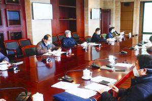 学校疫情防控工作领导小组召开工作会议