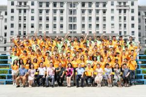 100%深造、1/3直博，英才学院毕业生续写辉煌